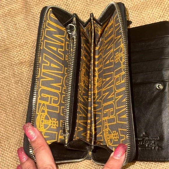 Vivienne Westwood Anglomania Long Zipper Organizer Wallet